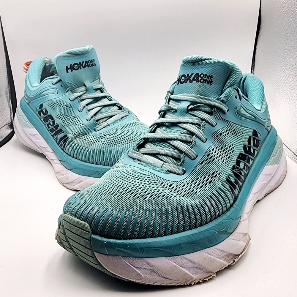 Hoka One Bondi 7. Women's Running Shoes. Aquarelle. Size 10